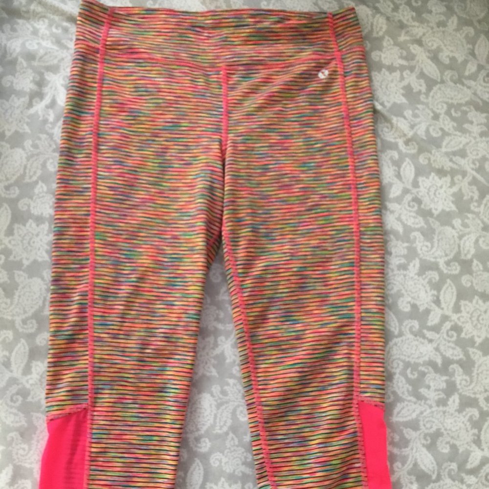 Xersion Active Multicolor Capri Leggings